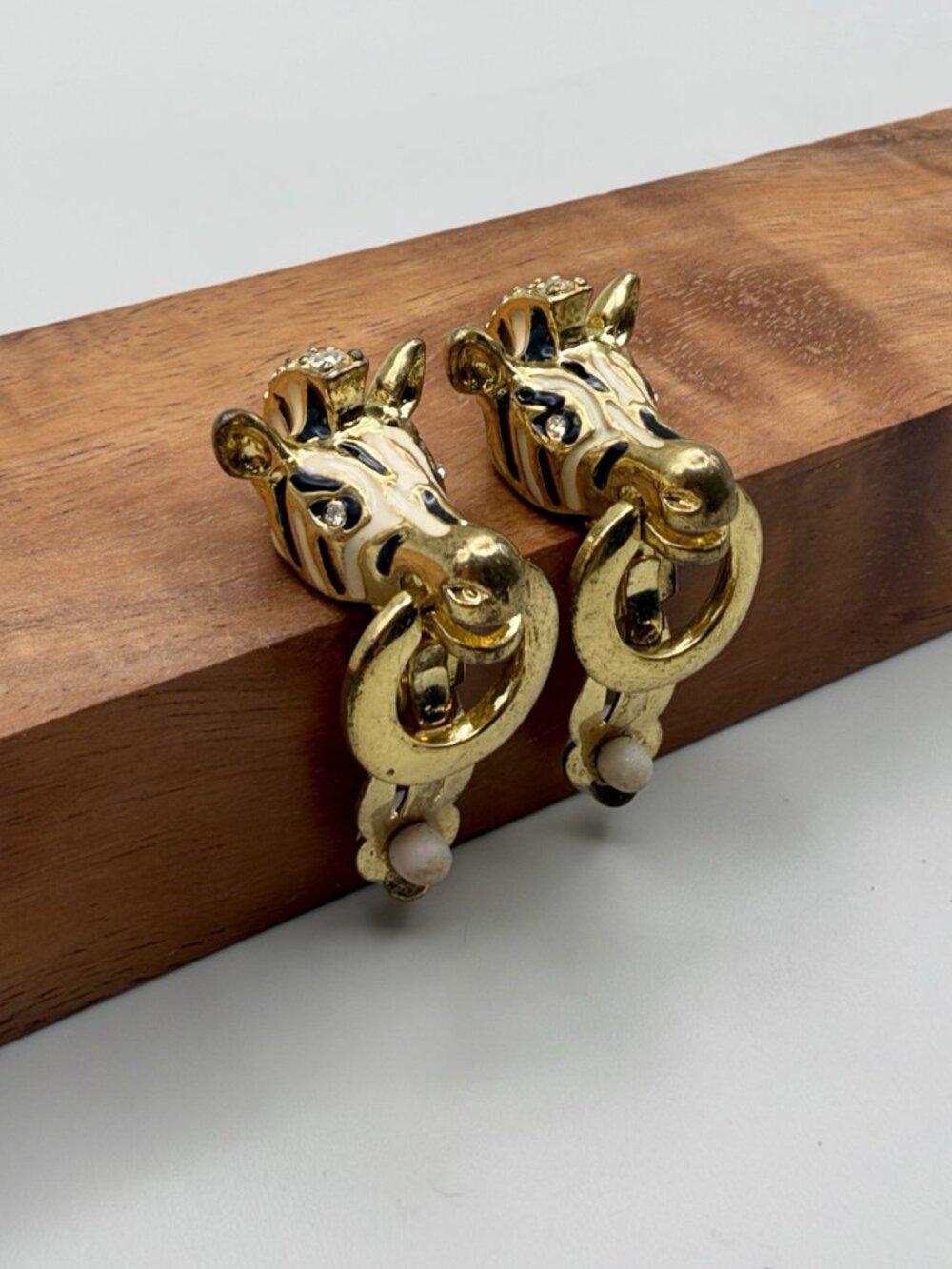 VTG Zebra Head Door Knocker Clip On Earrings Gold Tone Enamel Rhinestone Safari